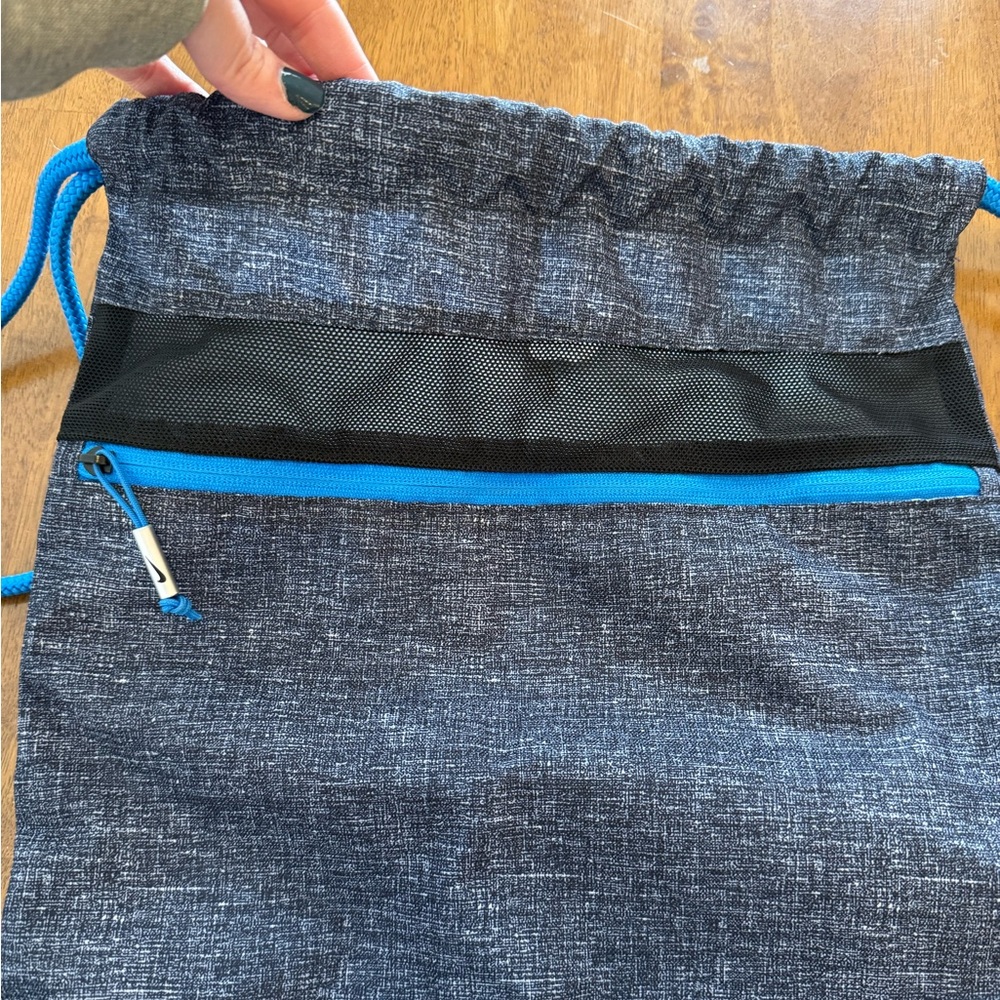 Nike EUC Heathered Navy with royal strings Gym Sack zipper front training bag - Picture 2 of 7